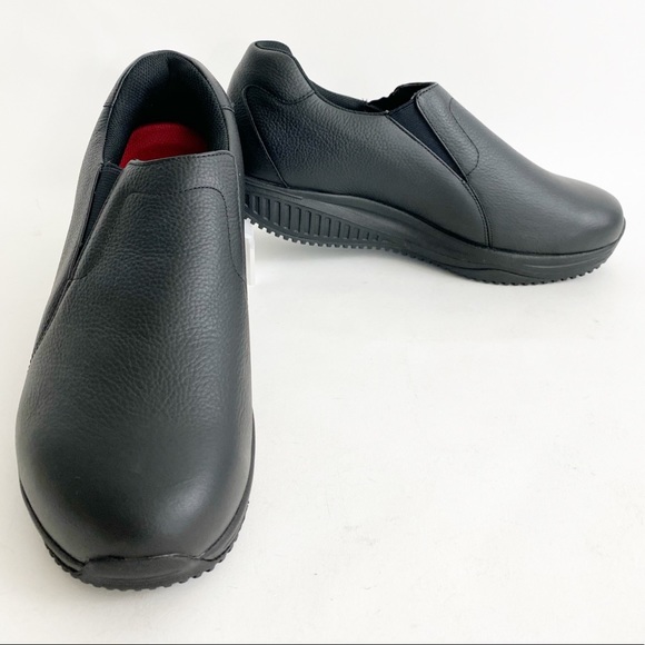 skechers shape ups slip resistant shoes